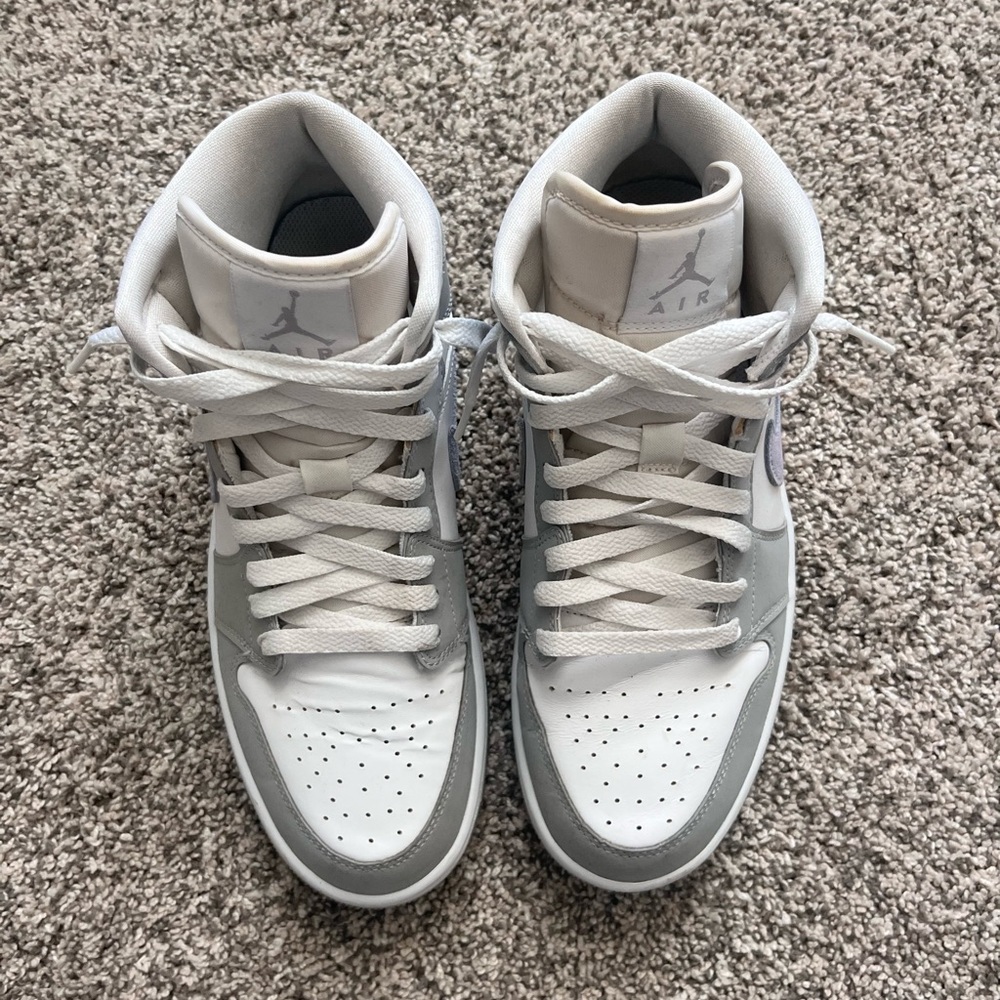 Jordan 1’s mid